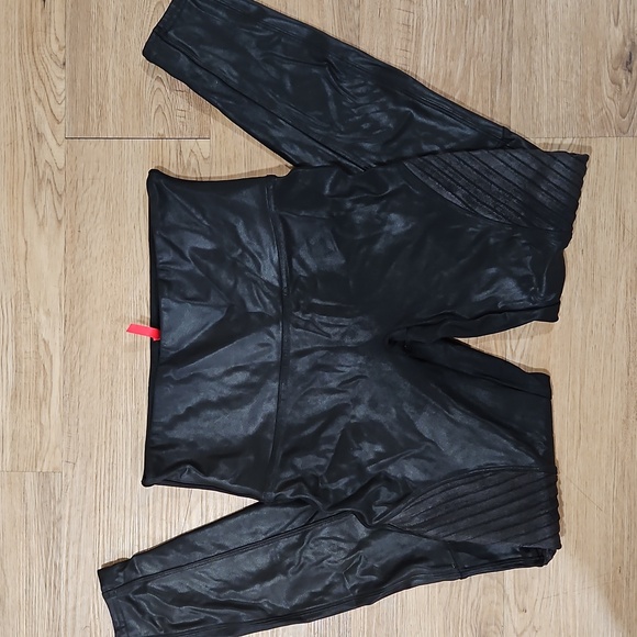Spanx Faux Leather Moto Leggings. Women's Black Large - Picture 7 of 7